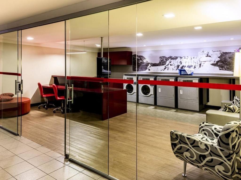 Flat Times Square - Rua Jamaris 100 - Uh713 Hotel