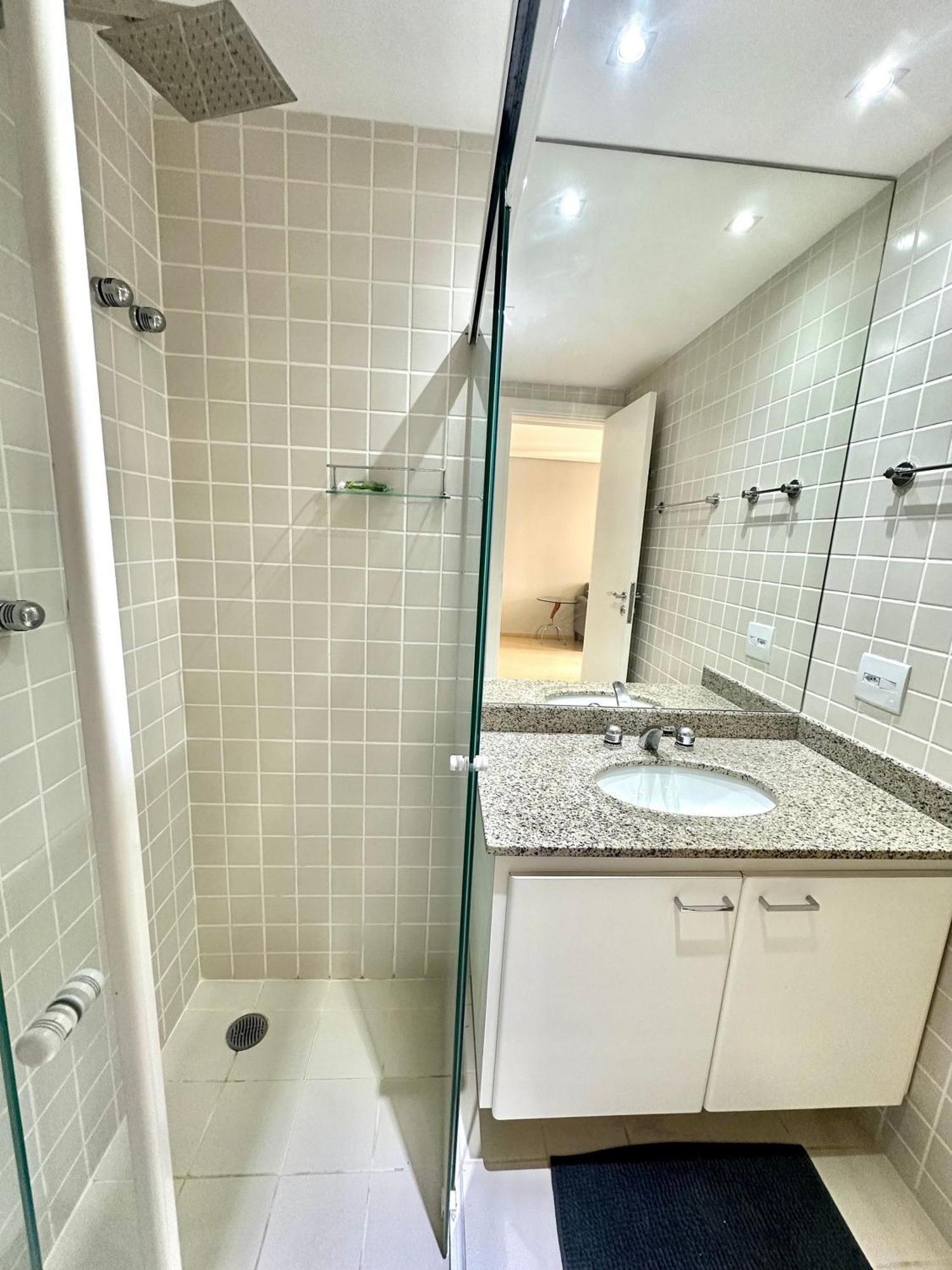Flat Times Square - Rua Jamaris 100 - Uh713 * São Paulo